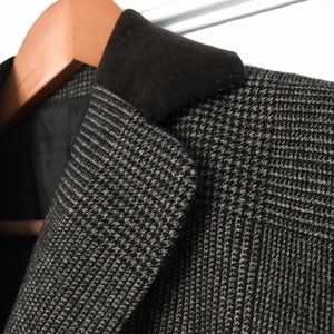 Stunning wool herringbone riding jacket!